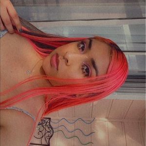 Meet your Posher, Brezzett